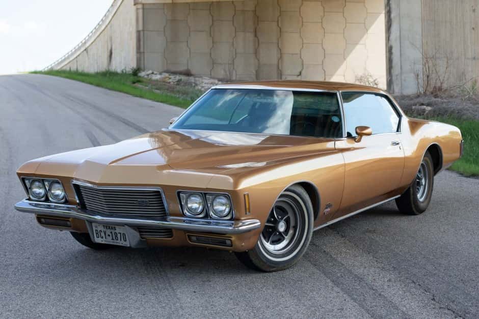 1971 Buick Riviera sold for $23,500