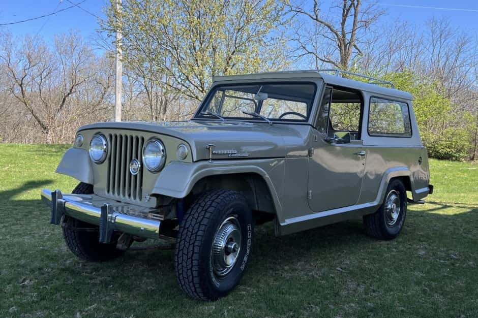1968 Jeep Jeepster Commando sold for $11,900