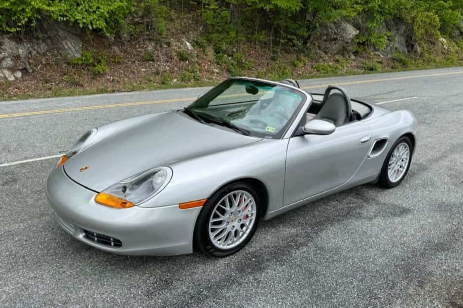 2000 Porsche 986 Boxster sold for $12,000