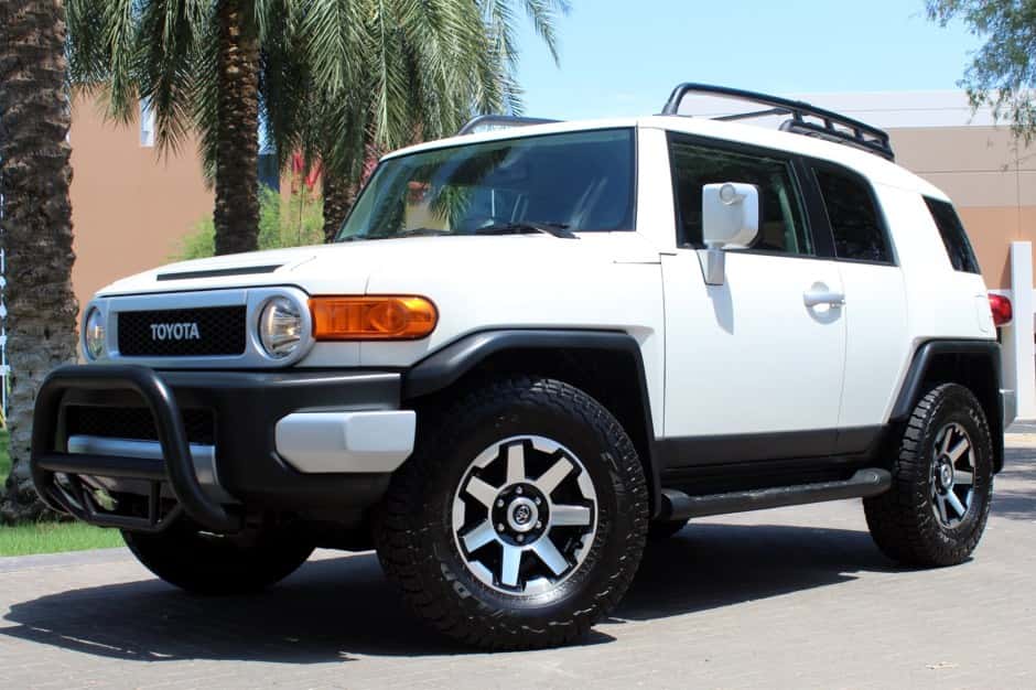 2012 Toyota FJ Cruiser sold for $30,000