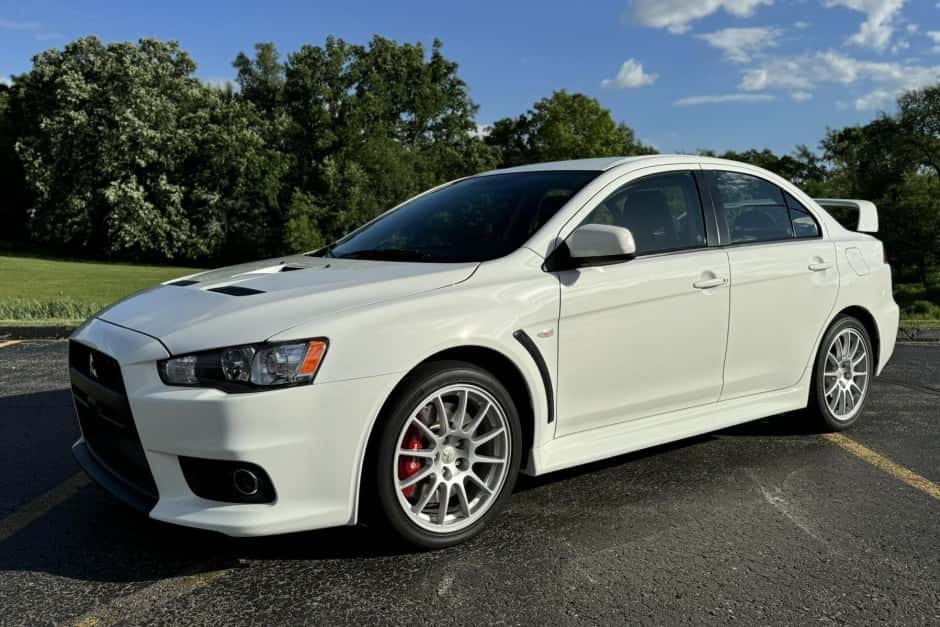 2010 Mitsubishi Lancer Evolution sold for $35,250