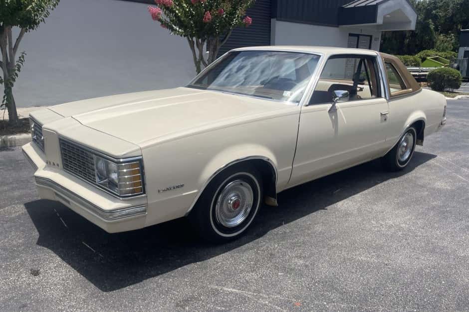 1980 Pontiac Tempest / LeMans sold for $6,100