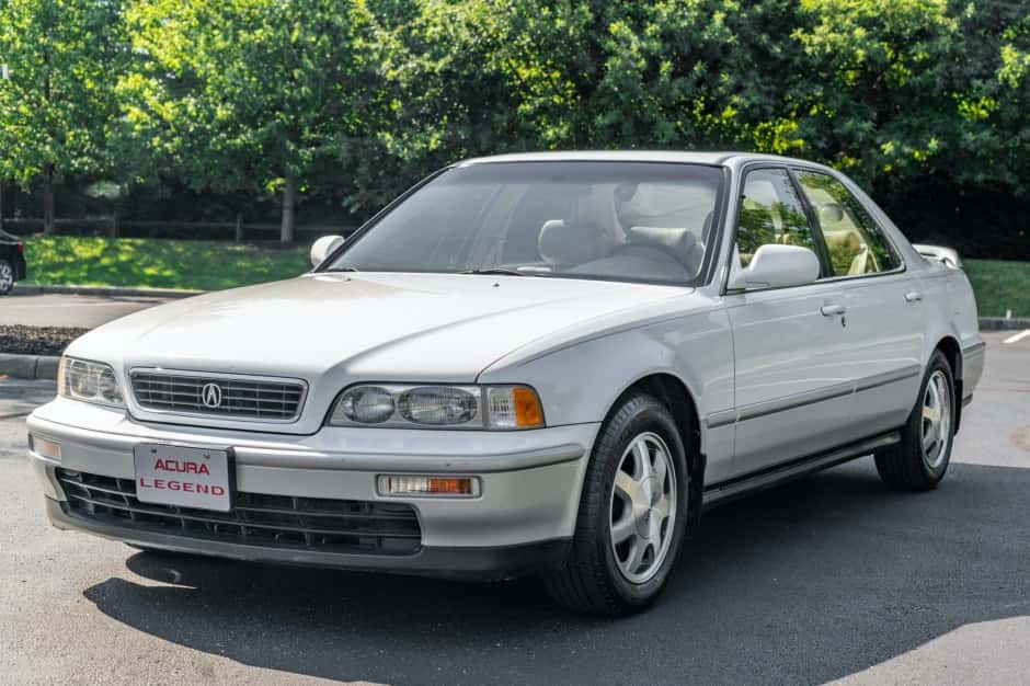 1995 Acura Legend sold for $15,600