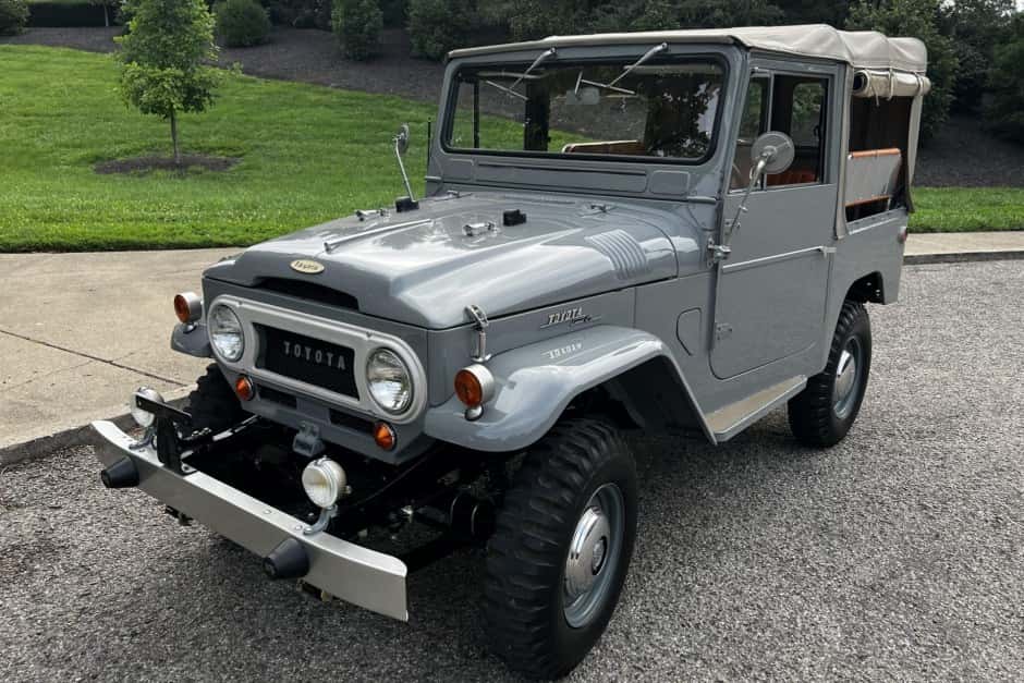 1966 Toyota Land Cruiser FJ40 sold for $36,000