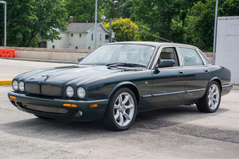 2000 Jaguar X308 XJR (1998-2003) sold for $4,050