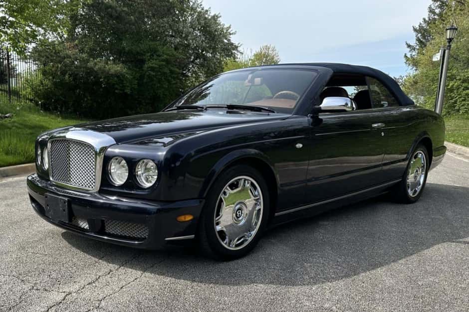 2007 Bentley Azure sold for $65,000