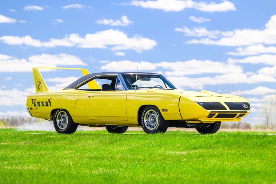1970 Plymouth Superbird & Dodge Charger Daytona sold for $266,000
