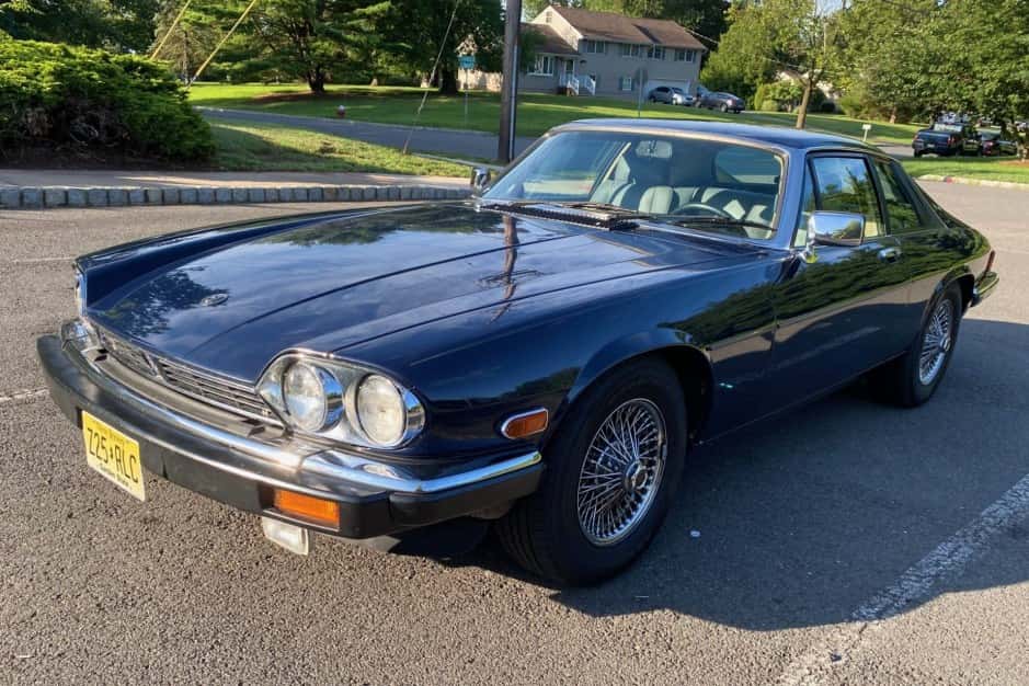 1989 Jaguar XJS sold for $3,889