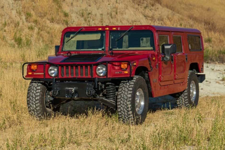 2001 Hummer H1 sold for $77,000