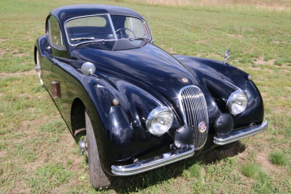 1952 Jaguar XK120 sold for $40,500