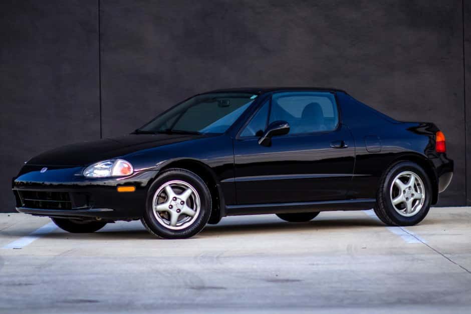 1997 Honda Civic Del Sol sold for $7,445