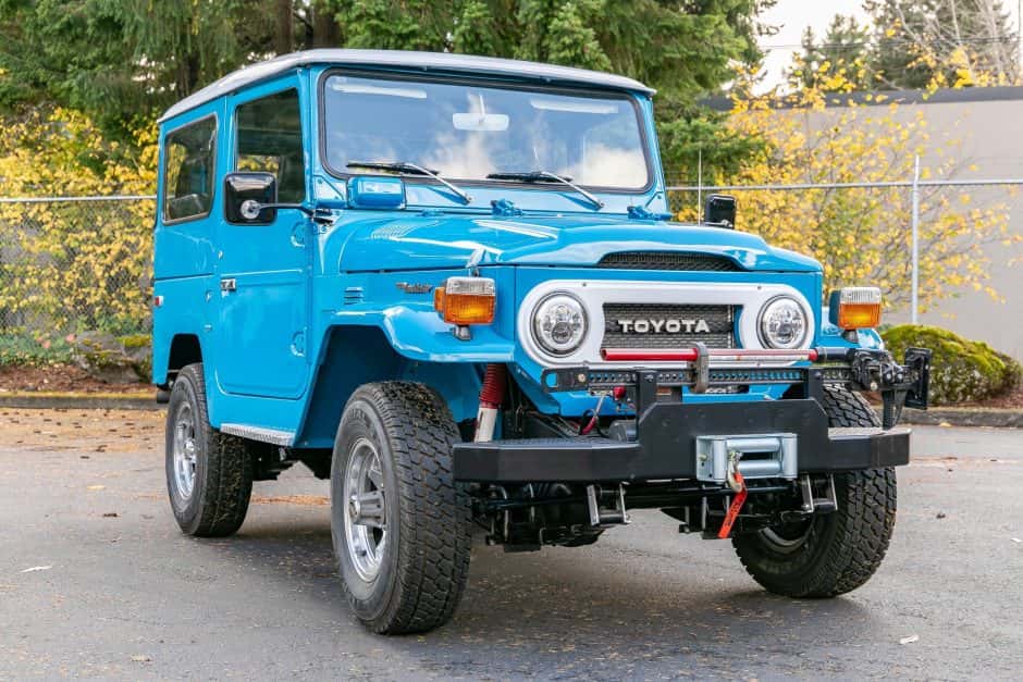 1976 Toyota Land Cruiser FJ40 sold for $44,250