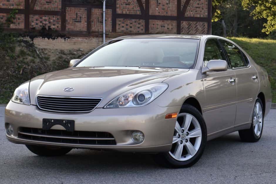 2005 Lexus ES sold for $18,250