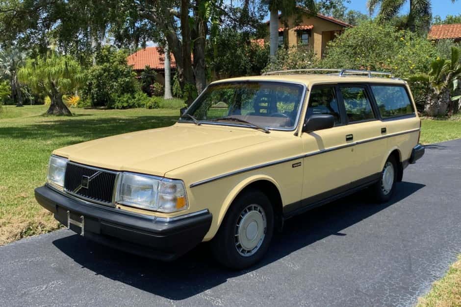 1987 Volvo 240 sold for $15,750