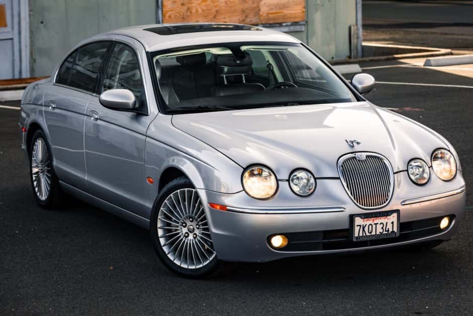 2005 Jaguar S-Type (1999-2007) sold for $5,750