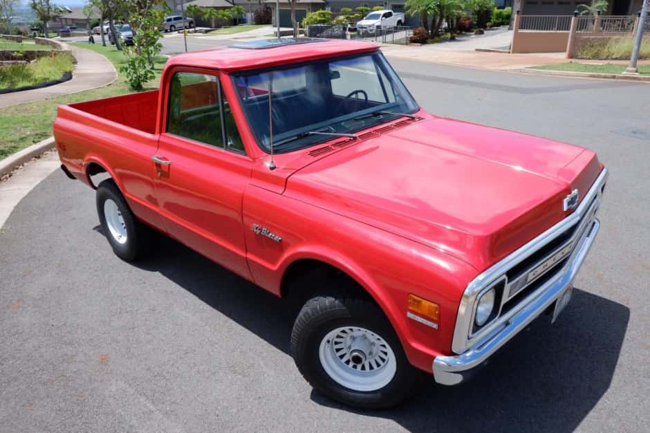 1969 Chevrolet K5 Blazer 1969-1972 sold for $12,000