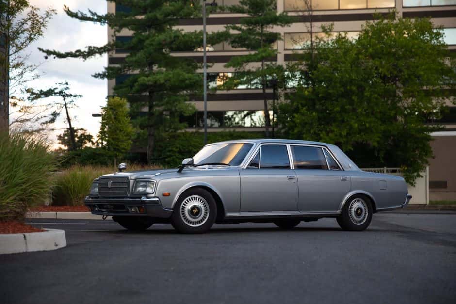 1995 Toyota Century sold for $18,500