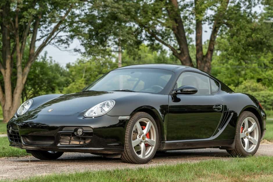 2008 Porsche 987 Cayman sold for $31,000