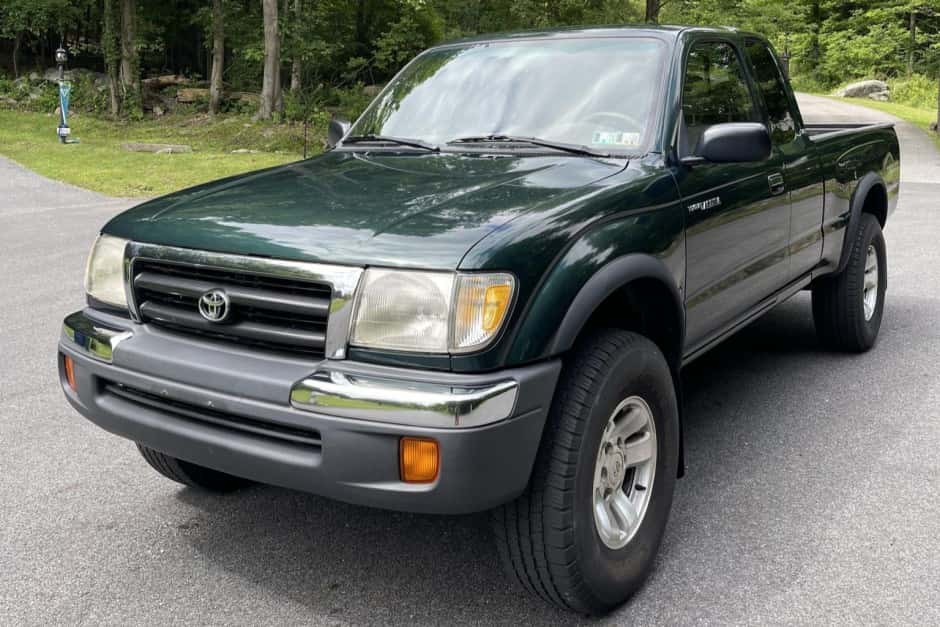 1999 Toyota Tacoma (N1X0 1995-2005) sold for $15,750