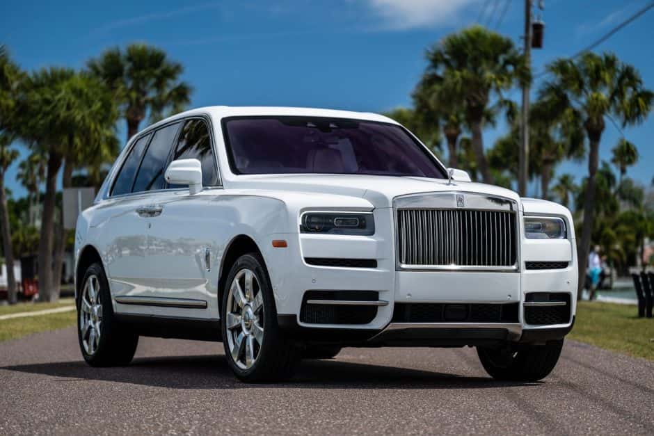 2023 Rolls-Royce Cullinan sold for $325,000