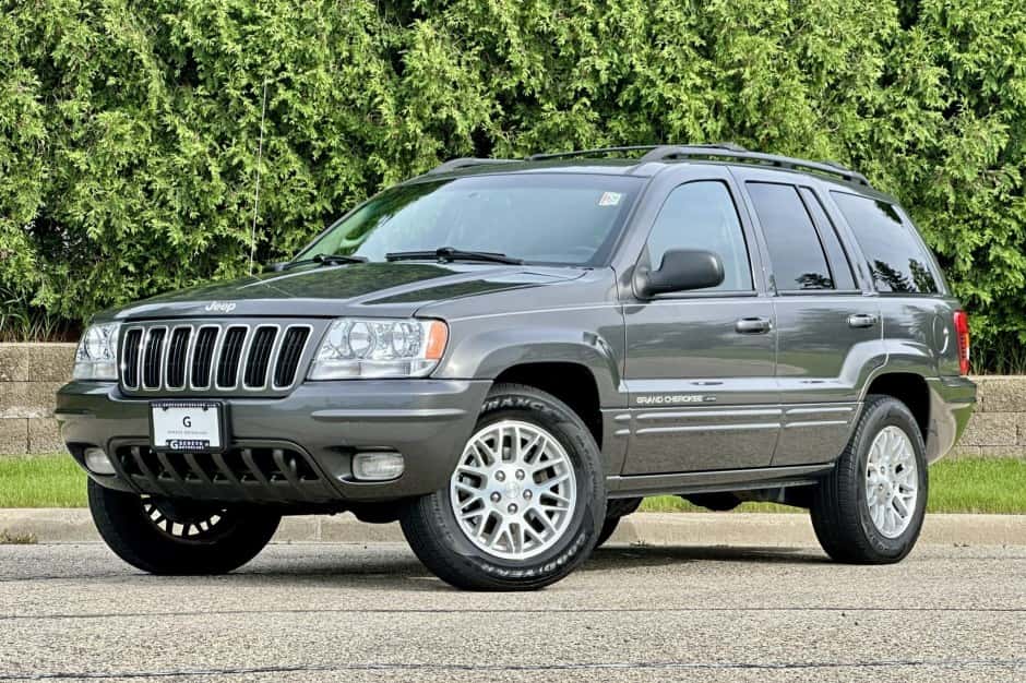 2003 Jeep WJ Grand Cherokee sold for $16,500