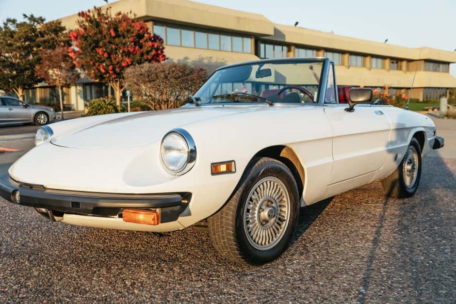 1978 Alfa Romeo 105/115 Spider Series 2 sold for $15,250