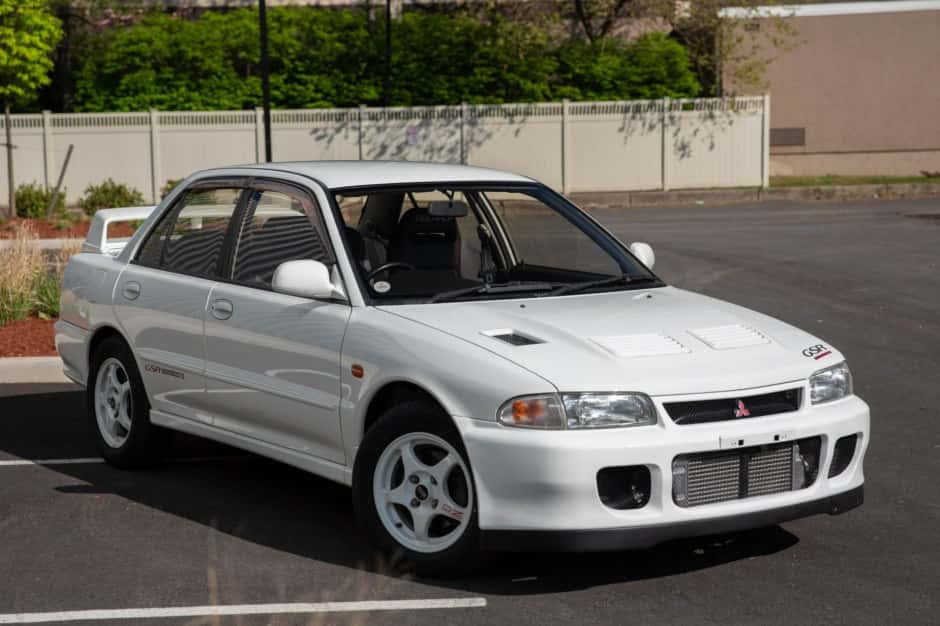 1994 Mitsubishi Lancer Evolution sold for $30,250