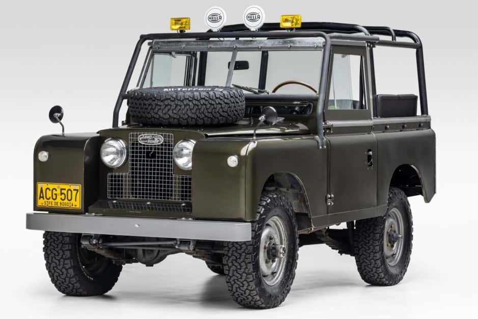 1960 Land Rover Series 88 sold for $24,000