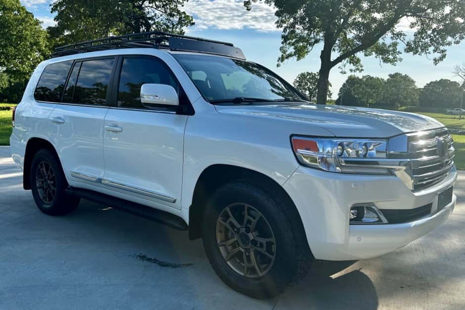 2018 Toyota Land Cruiser 200-Series sold for $56,000