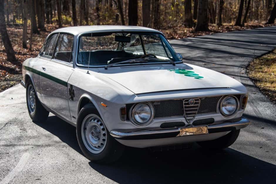 1975 Alfa Romeo 105/115 Series Coupe sold for $115,000