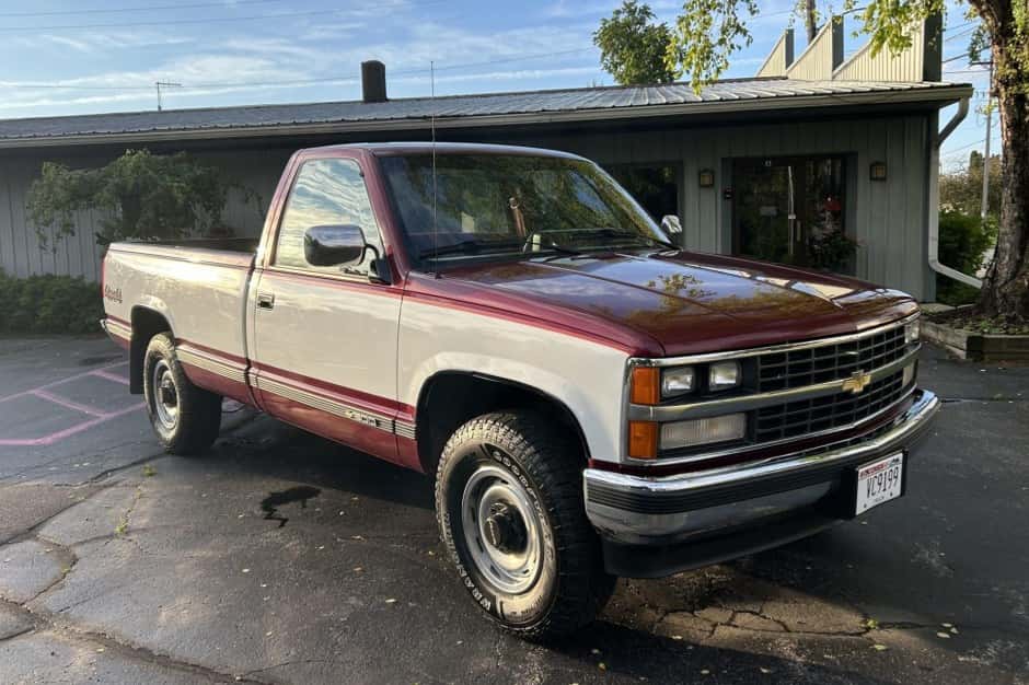 1988 Chevrolet C/K GMT400 (1988-2002) sold for $11,250