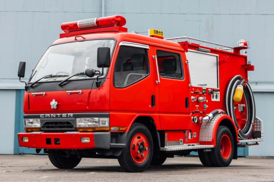 1995 Mitsubishi Canter sold for $20,000