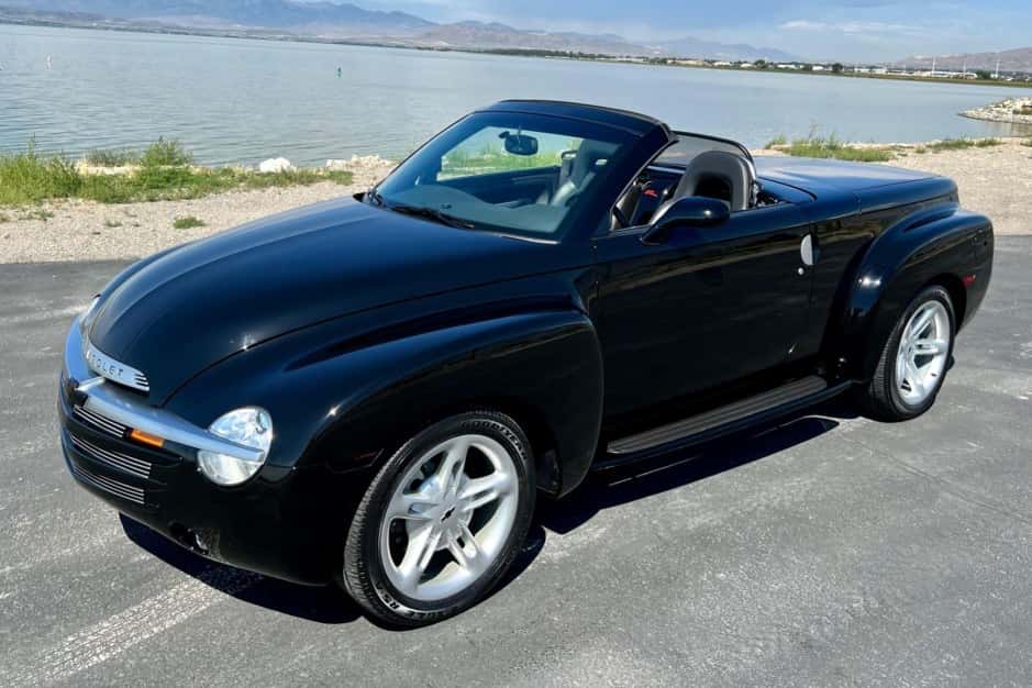 2005 Chevrolet SSR sold for $37,000