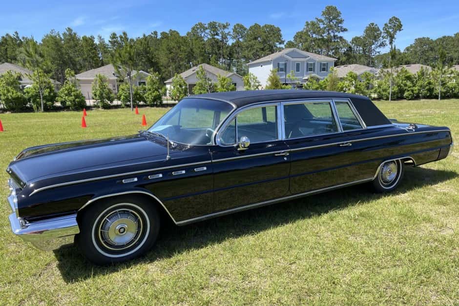 1962 Buick Electra sold for $21,888