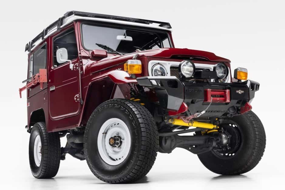 1985 Toyota Land Cruiser FJ40 sold for $38,300