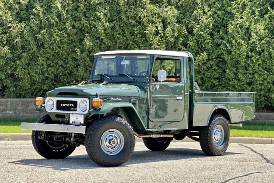1985 Toyota Land Cruiser FJ45 sold for $70,000