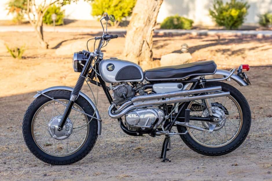 1964 Honda CL72, CB72, CA72, & C72 sold for $8,500