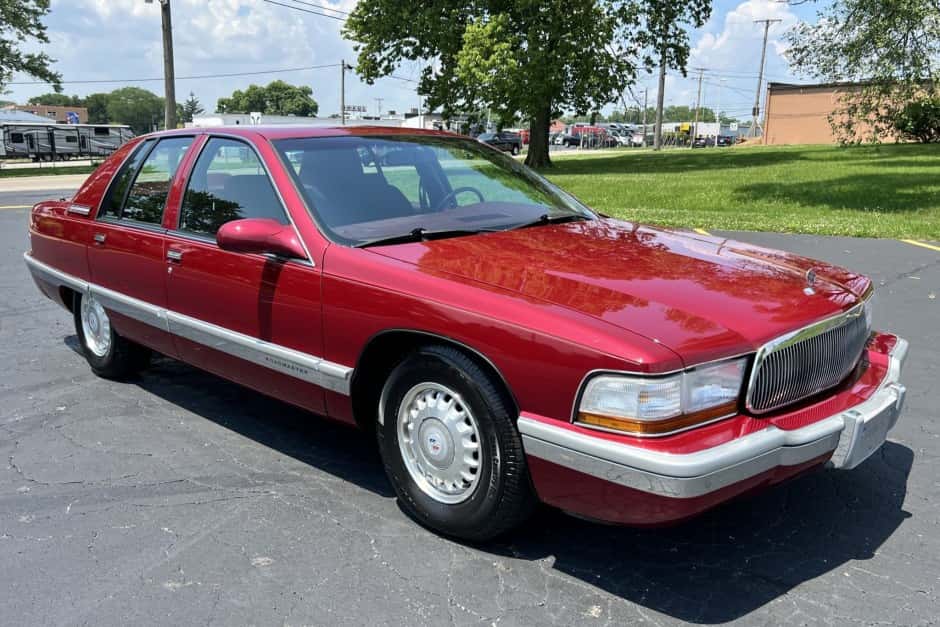 1995 Buick Roadmaster sold for $8,900