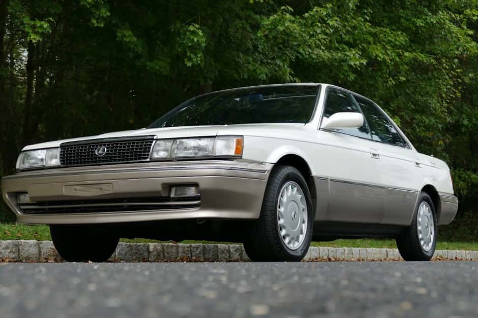 1990 Lexus ES sold for $13,250