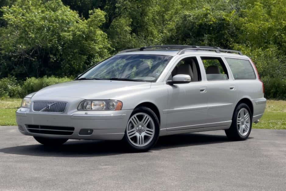 2007 Volvo V70 sold for $6,800