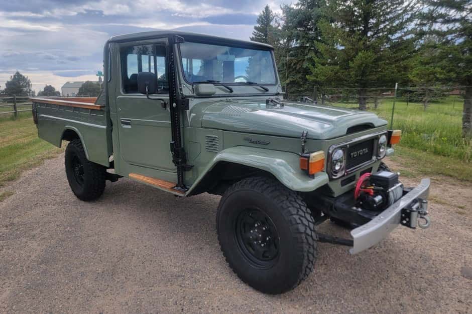 1984 Toyota Land Cruiser FJ45 sold for $29,500