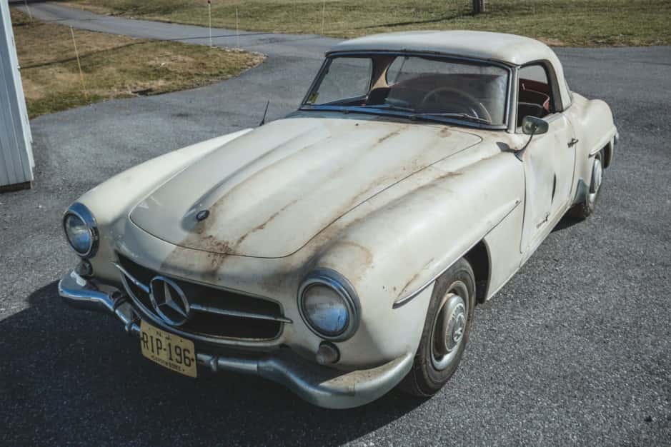 1960 Mercedes-Benz 190SL sold for $82,500