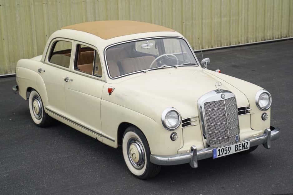1959 Mercedes-Benz Ponton sold for $16,250