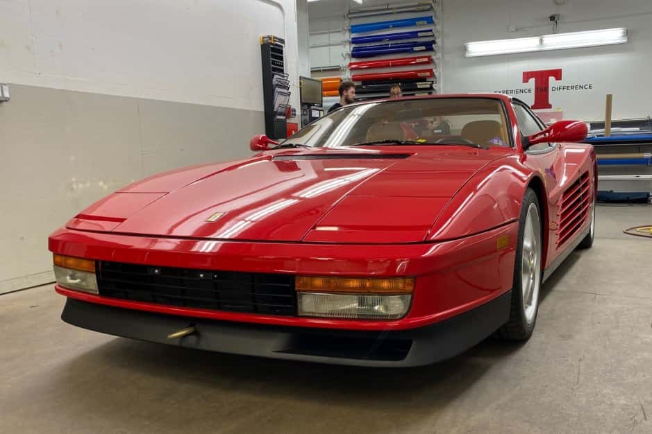 1987 Ferrari Testarossa sold for $125,000