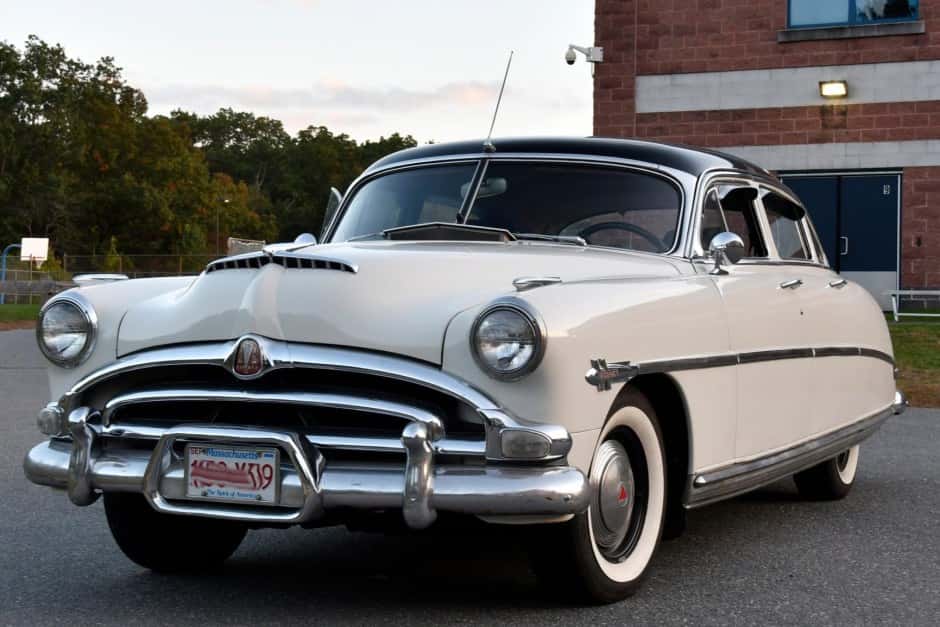 1953 Hudson Hornet sold for $16,350
