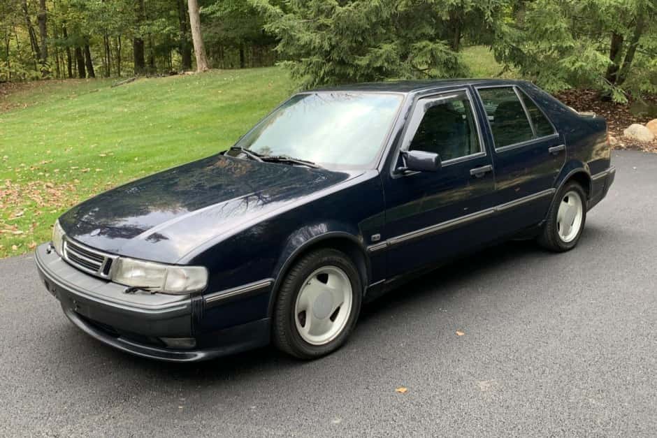 1993 Saab 9000 sold for $6,904