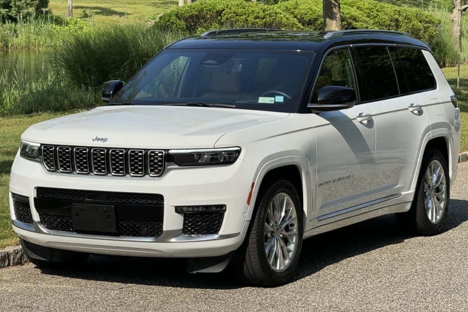 2021 Jeep WK2 Grand Cherokee sold for $44,250