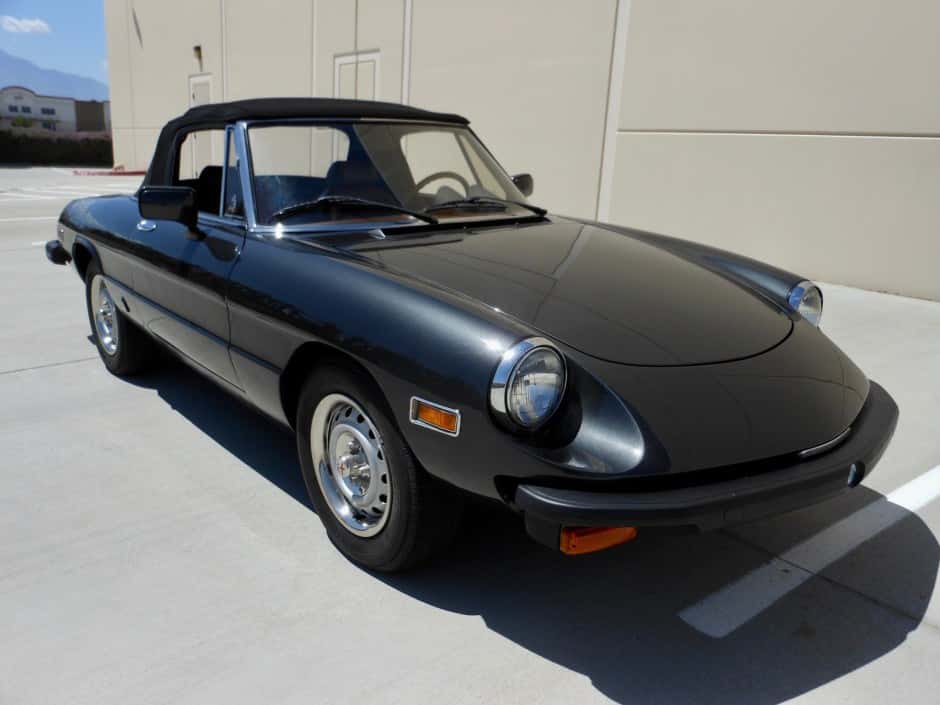 1982 Alfa Romeo 105/115 Spider Series 3 sold for $10,250