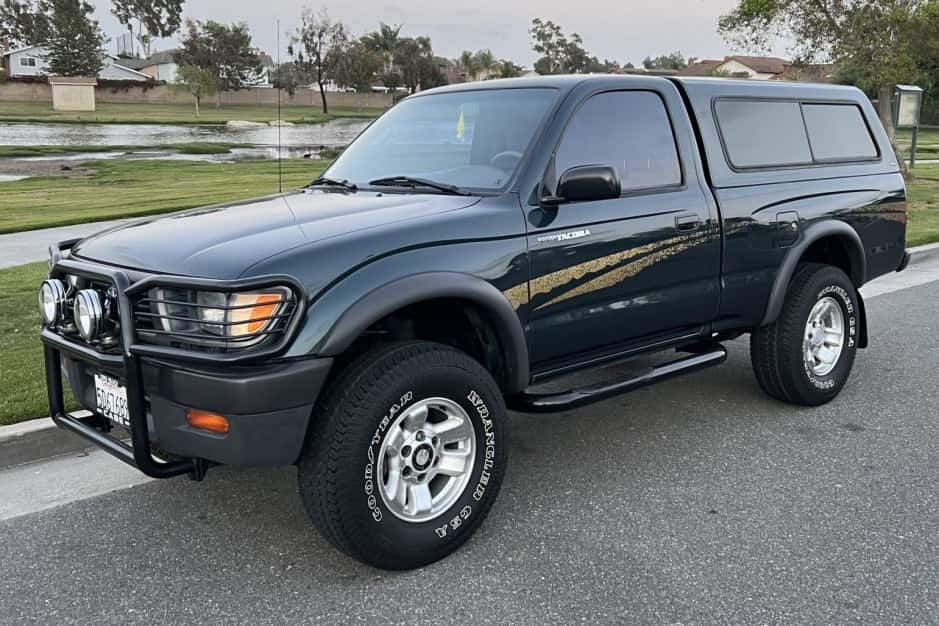 1995 Toyota Tacoma (N1X0 1995-2005) sold for $19,000