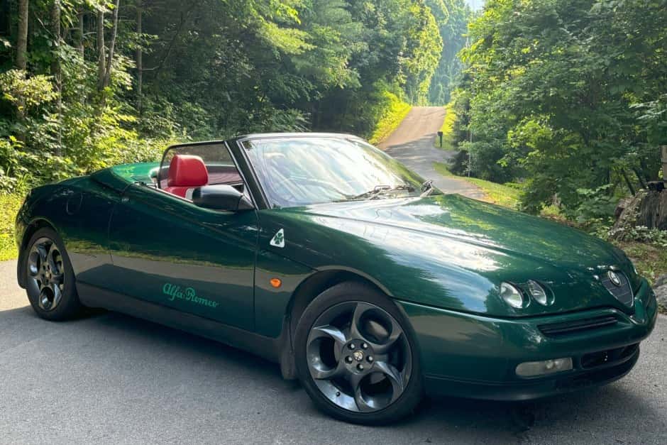 1996 Alfa Romeo GTV & Spider (Type 916) sold for $7,250